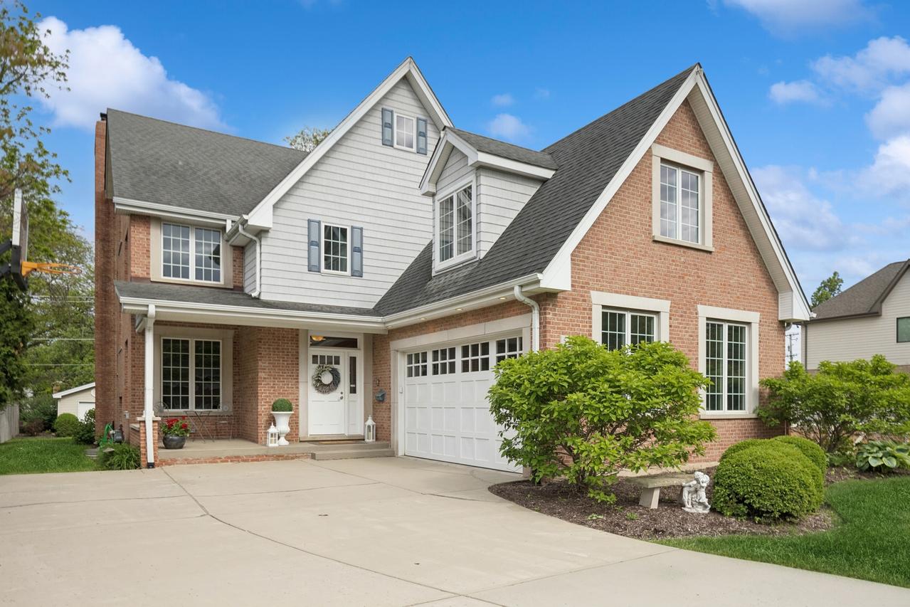 5417 Lawn Ave., Western Springs, IL 60558