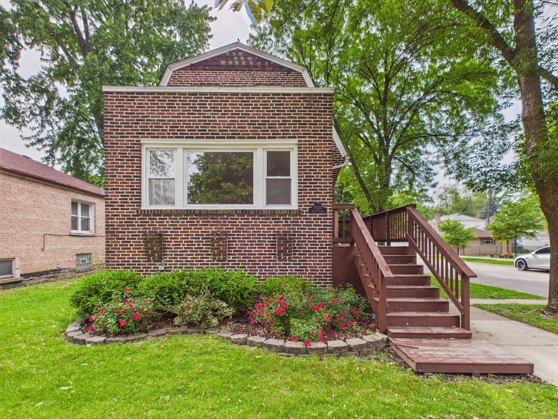 11000 S Talman Ave., Chicago, IL 60655