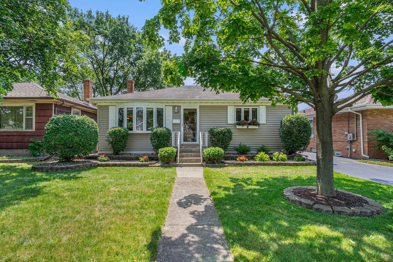 2659 Ridge Rd., Lansing, IL 60438