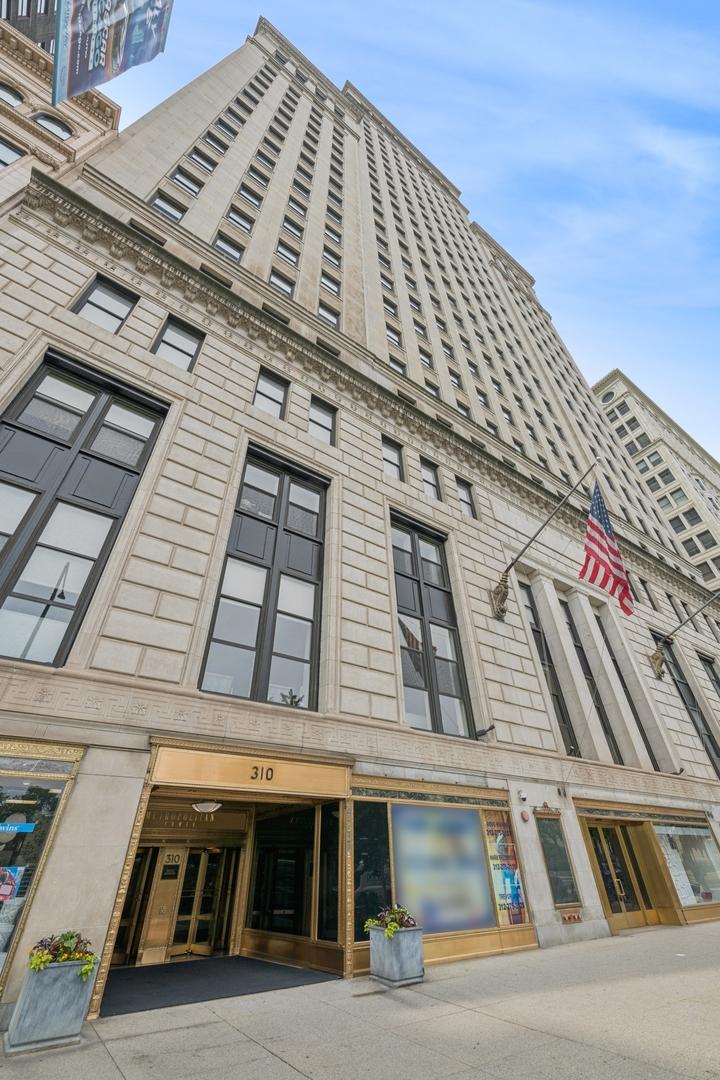 310 S Michigan Ave. #1804, Chicago, IL 60604