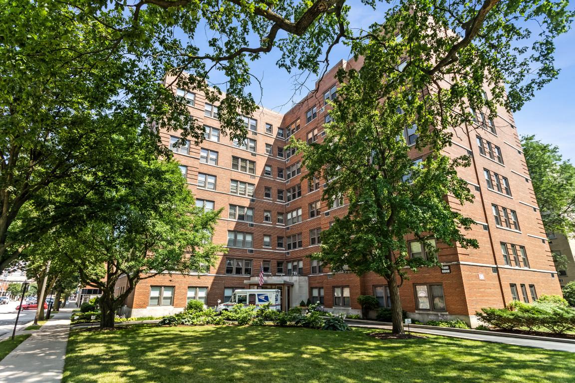 1585 Ridge Ave. #506, Evanston, IL 60201