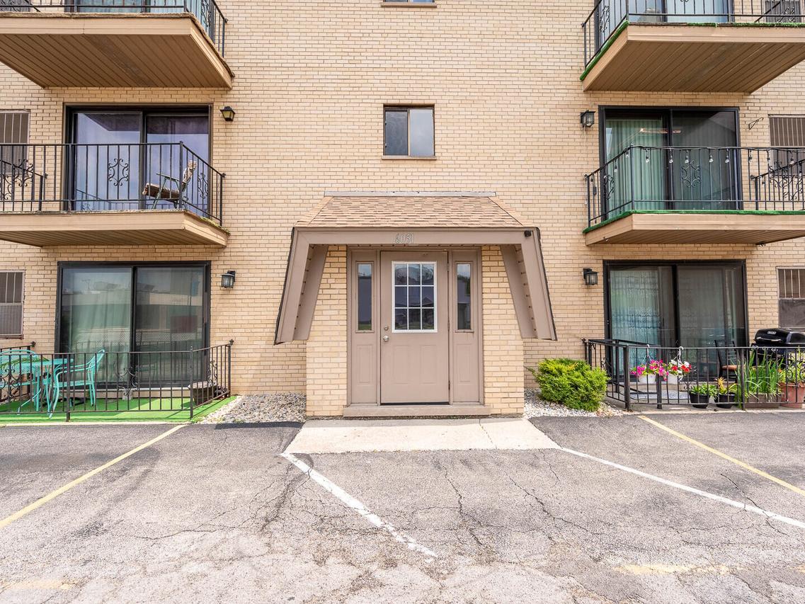 6051 S Archer Ave. #3A, Chicago, IL 60638