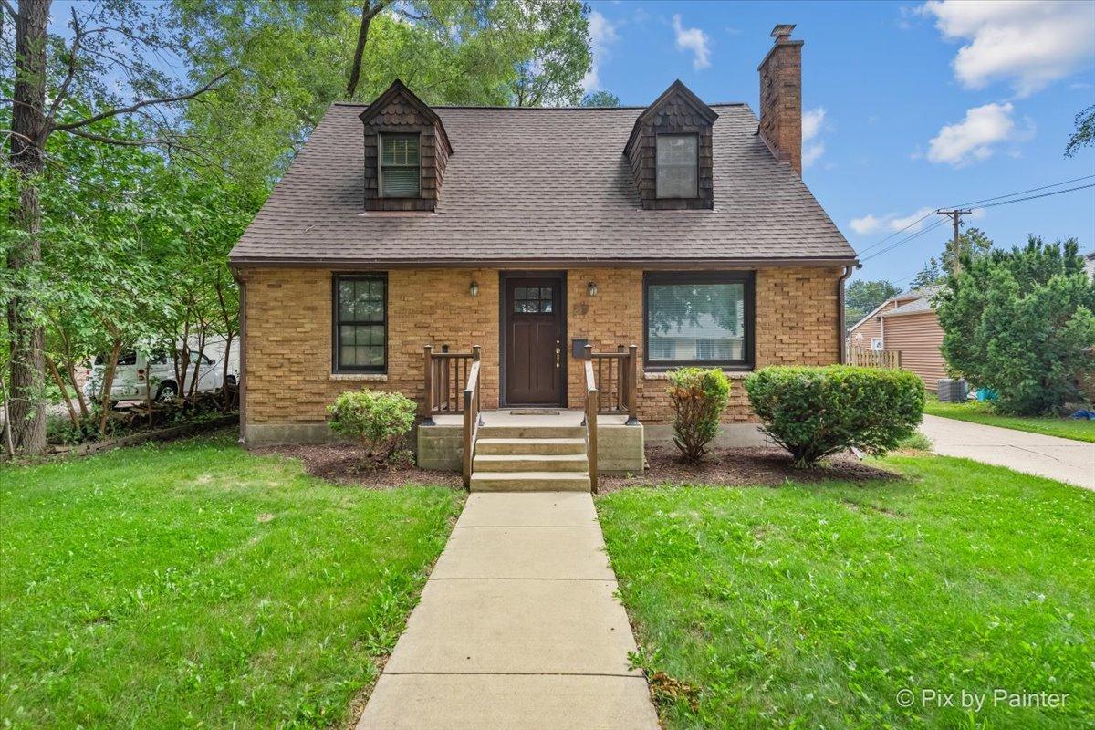 29 S Weston Ave., Elgin, IL 60123