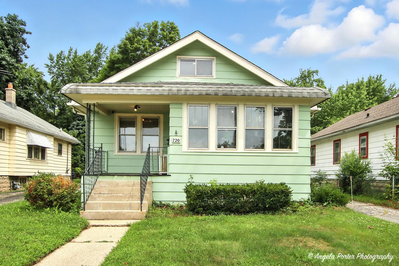 720 W Pacific Ave., Waukegan, IL 60085