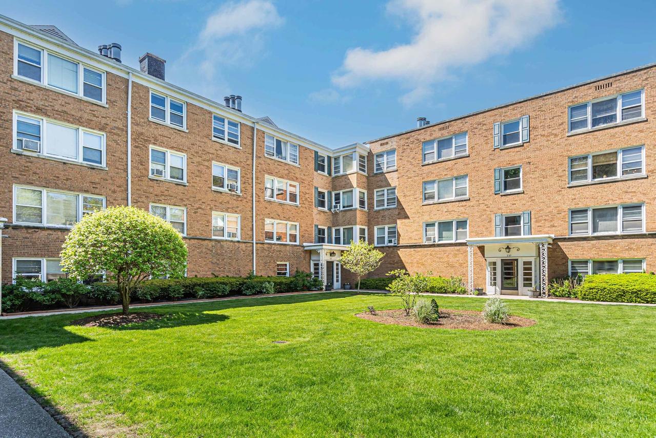 530 Michigan Ave. #3E, Evanston, IL 60202