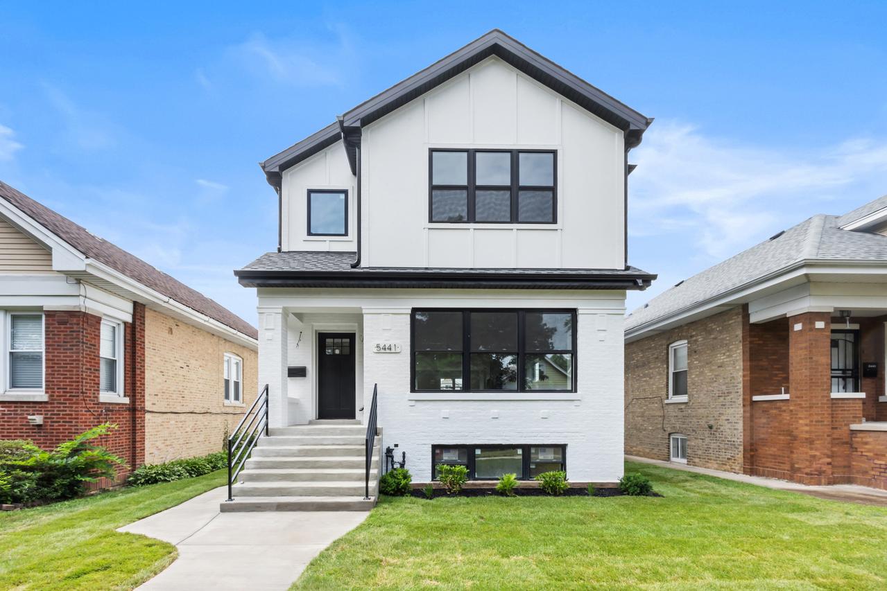 5441 W Berenice Ave., Chicago, IL 60641