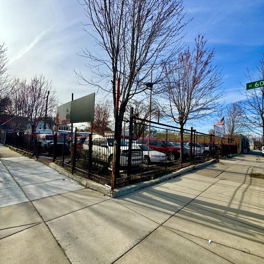 5954 S Ashland Ave., Chicago, IL 60636