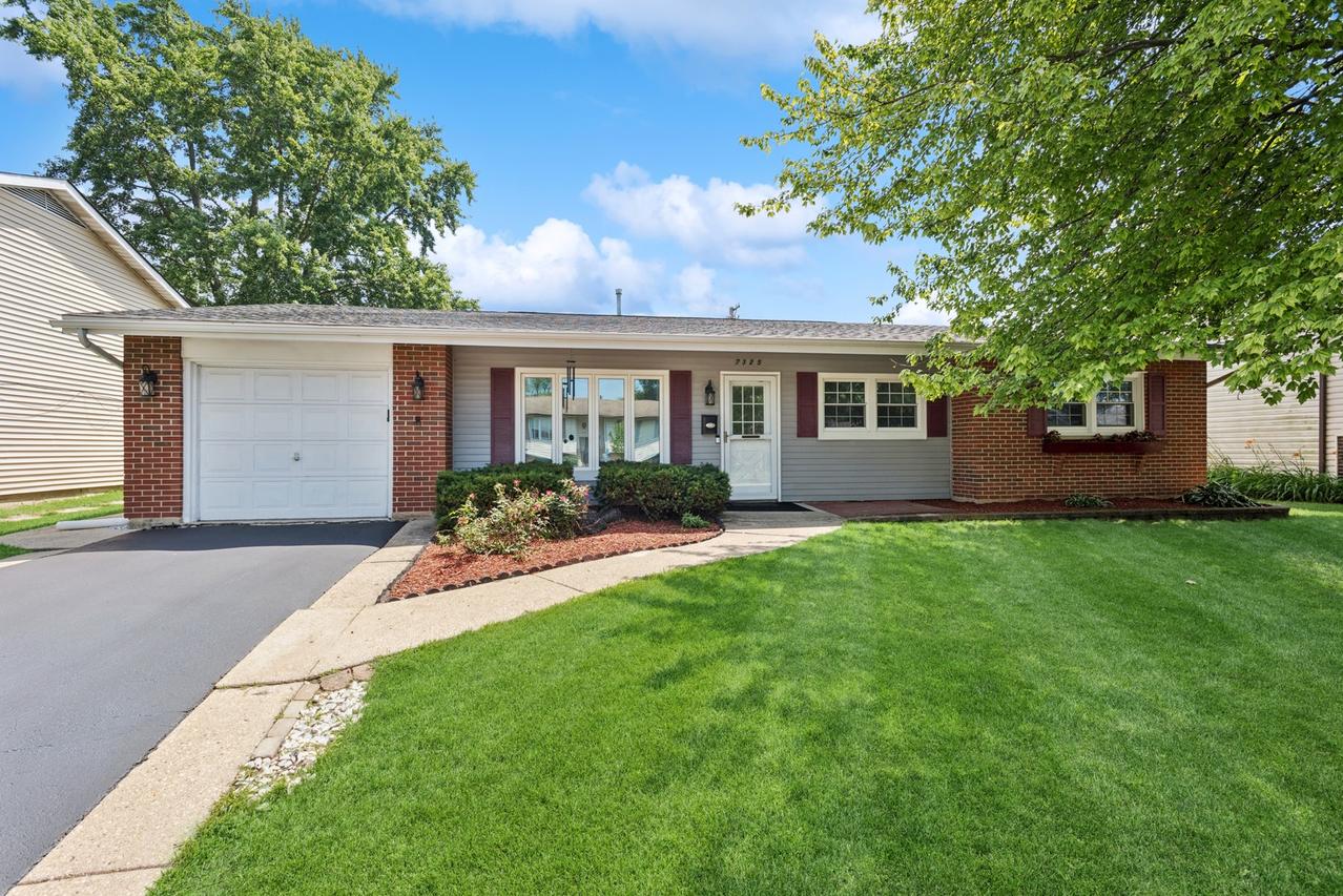 7325 Northway Dr., Hanover Park, IL 60133