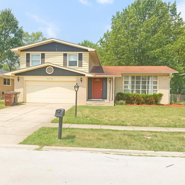 22904 Valley Dr., Richton Park, IL 60471