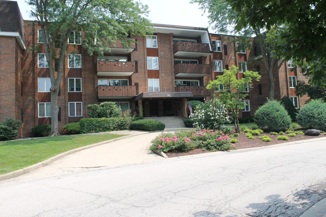 121 S Spruce Ave. #308, Wood Dale, IL 60191