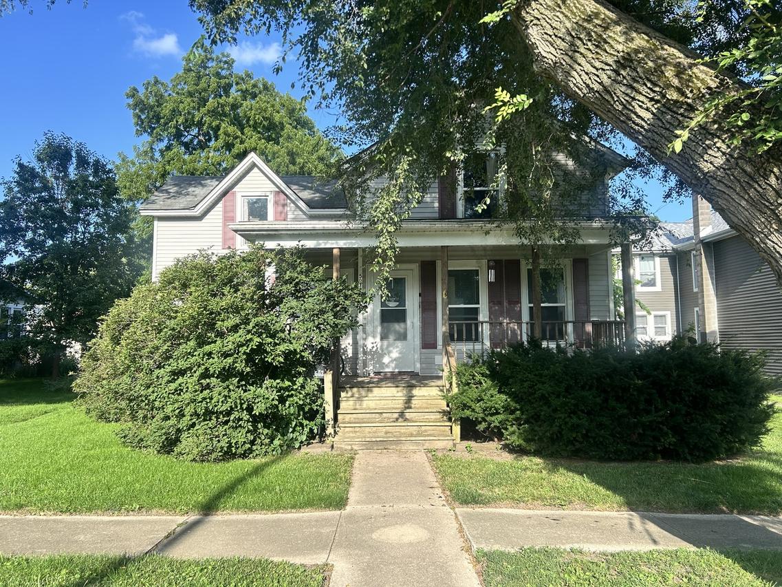 503 11th Ave., Mendota, IL 61342