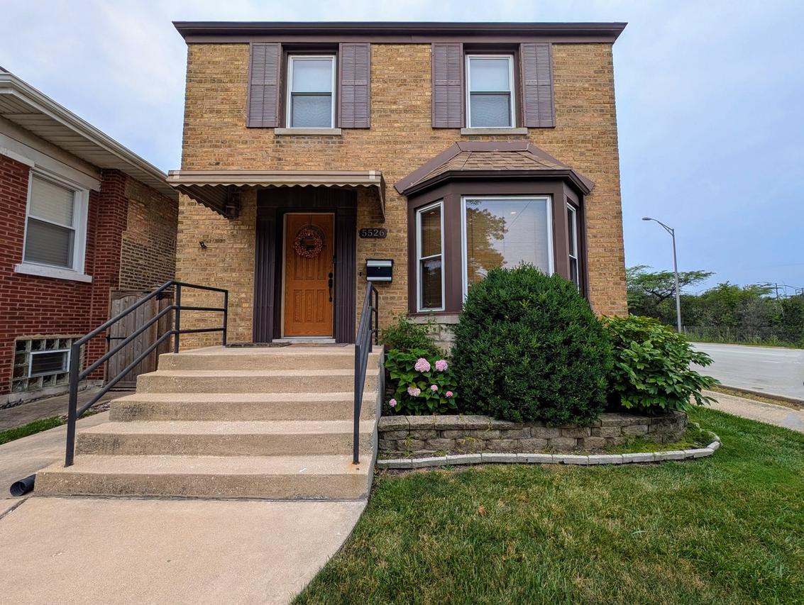 5526 N Newland Ave., Chicago, IL 60656
