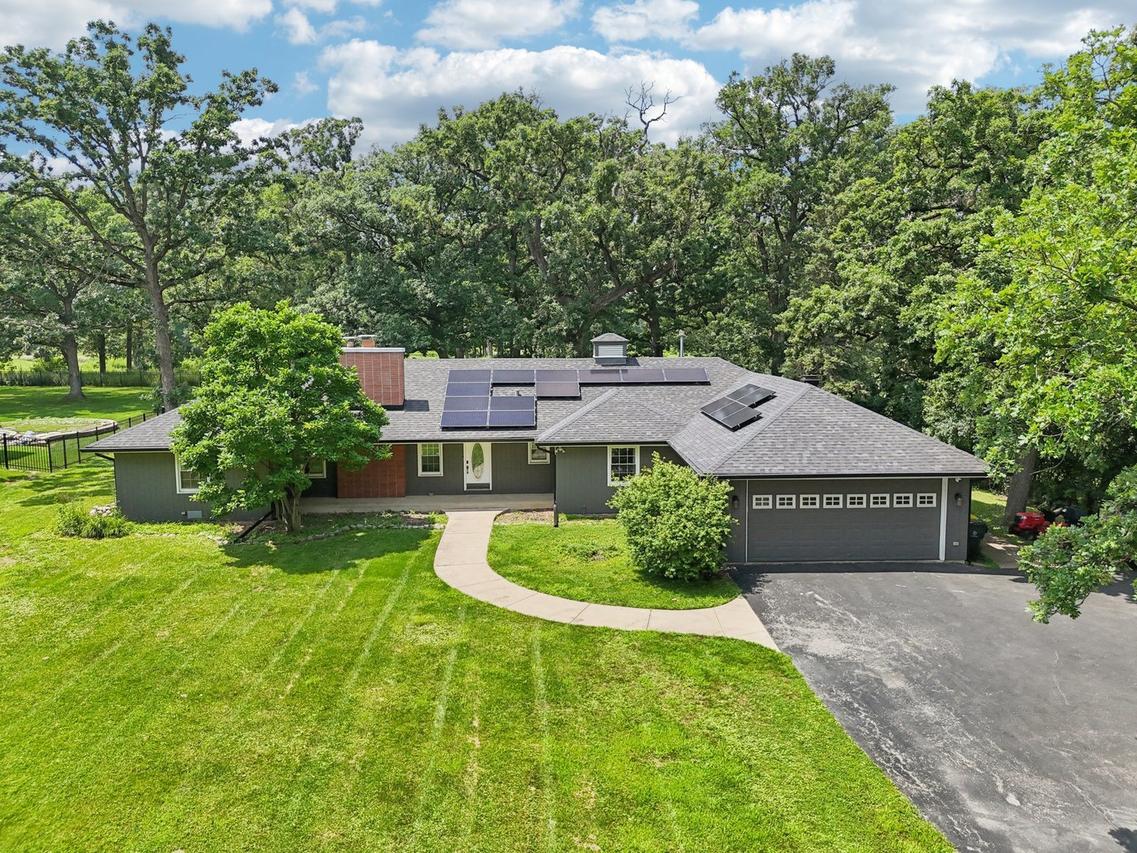 366 Brookhurst Ln., Wood Dale, IL 60191