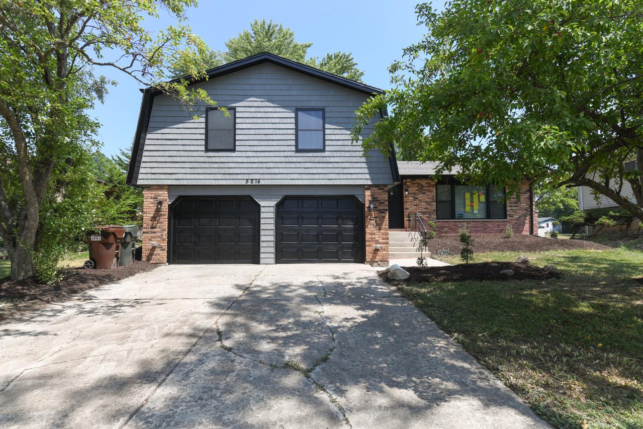 5214 Imperial Dr., Richton Park, IL 60471