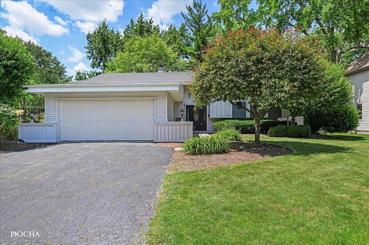 425 W Gartner Rd., Naperville, IL 60540