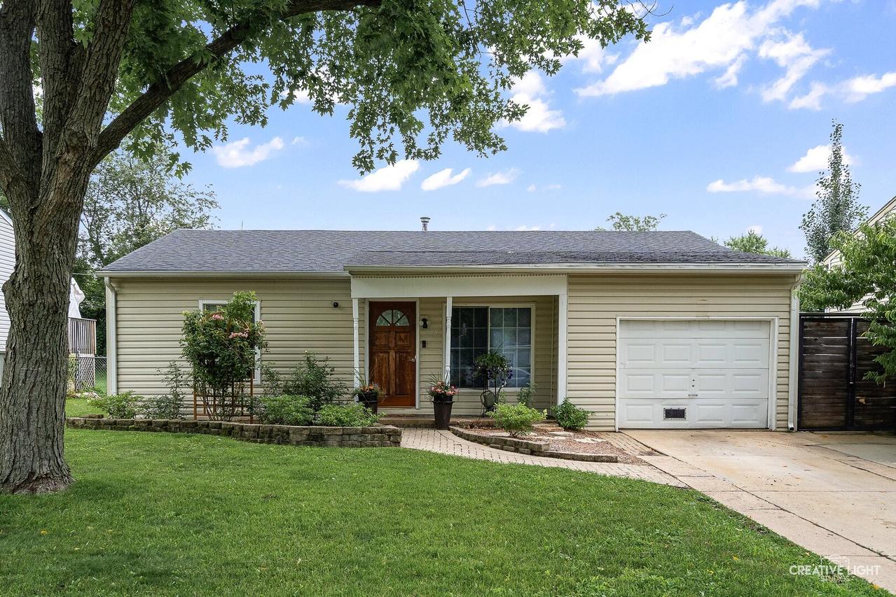 623 Lincoln Ave., West Chicago, IL 60185