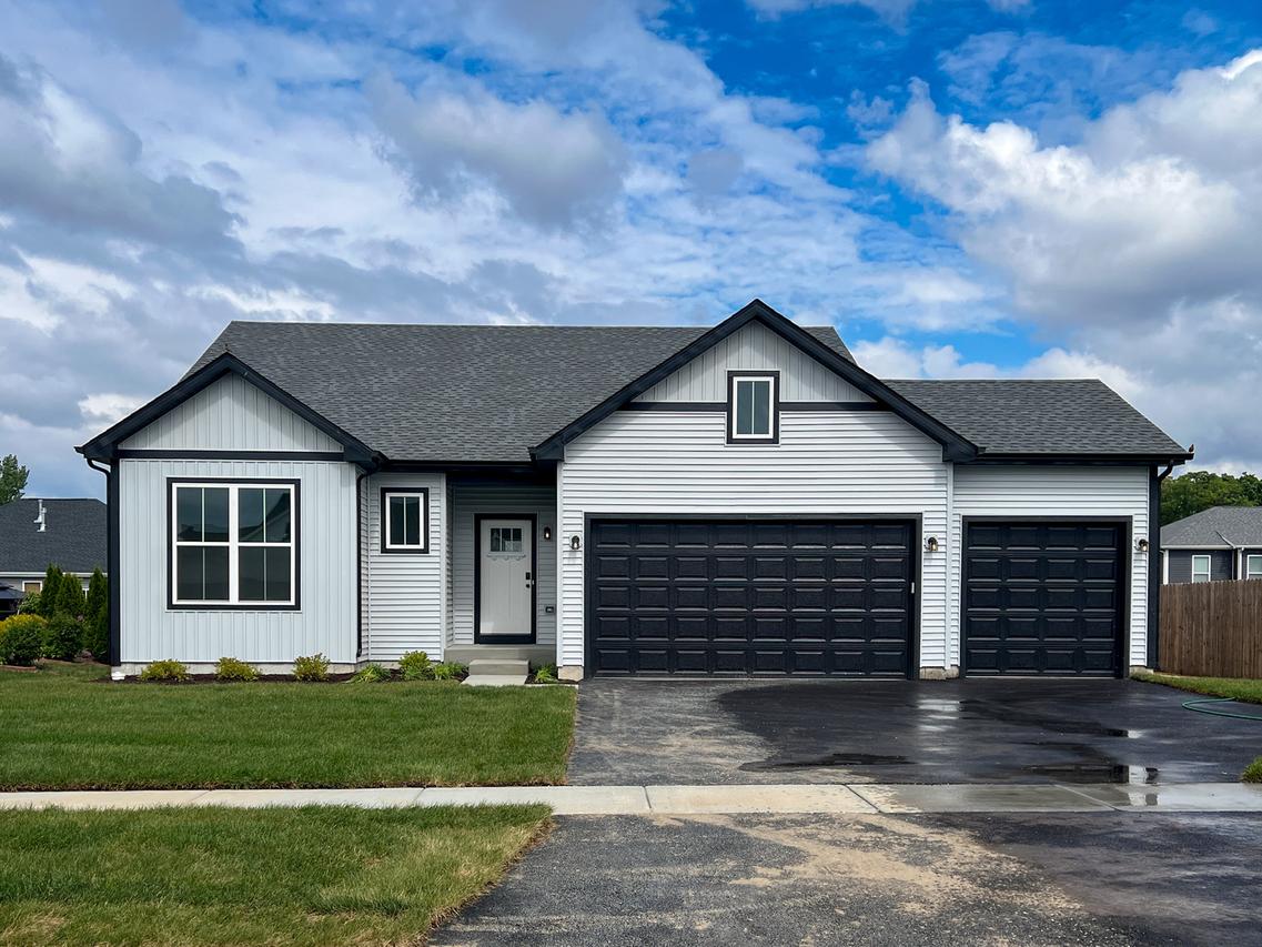 1006 Joel Ln., Genoa, IL 60135