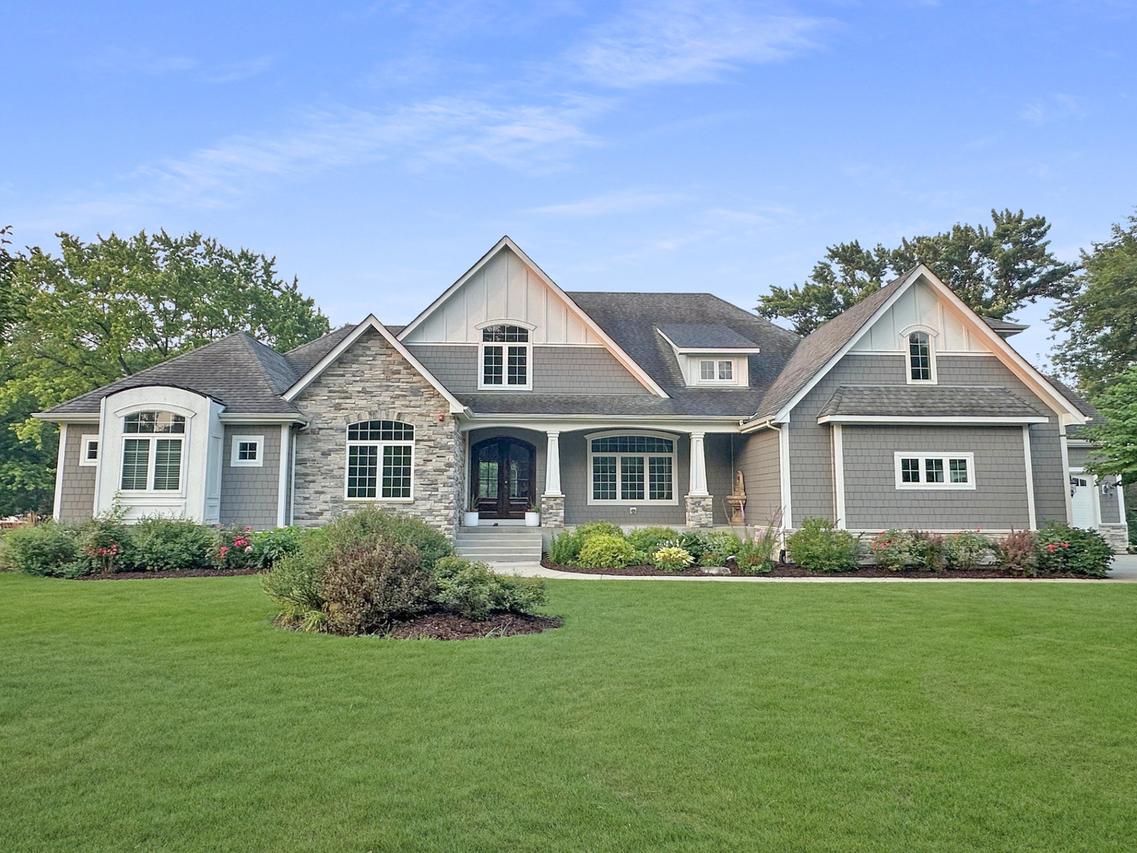 26303 W Merton Rd., Barrington, IL 60010