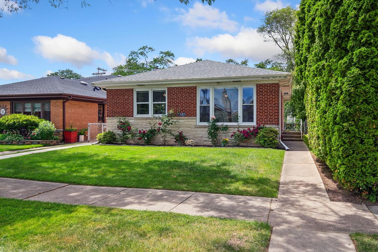 7406 Keystone Ave., Skokie, IL 60076