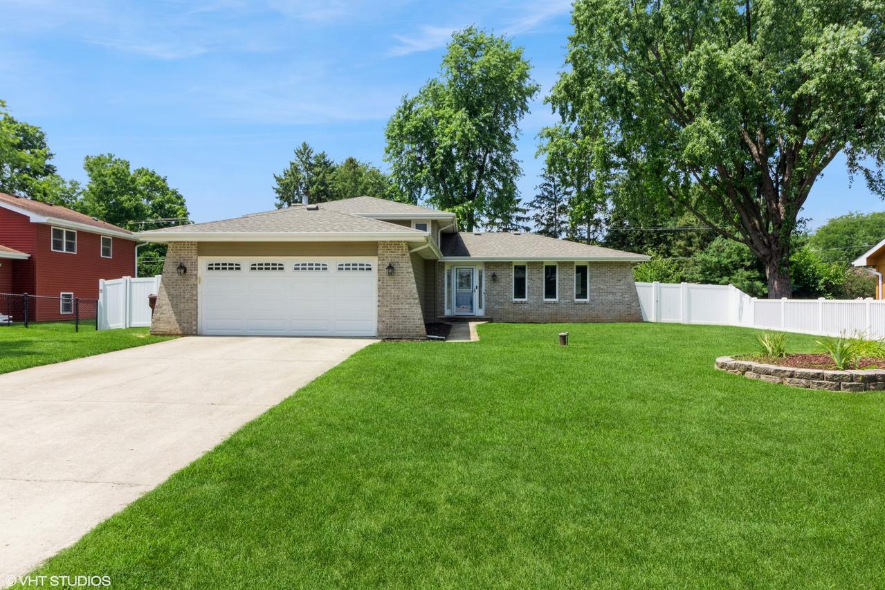 24350 Marble Rd., Channahon, IL 60410