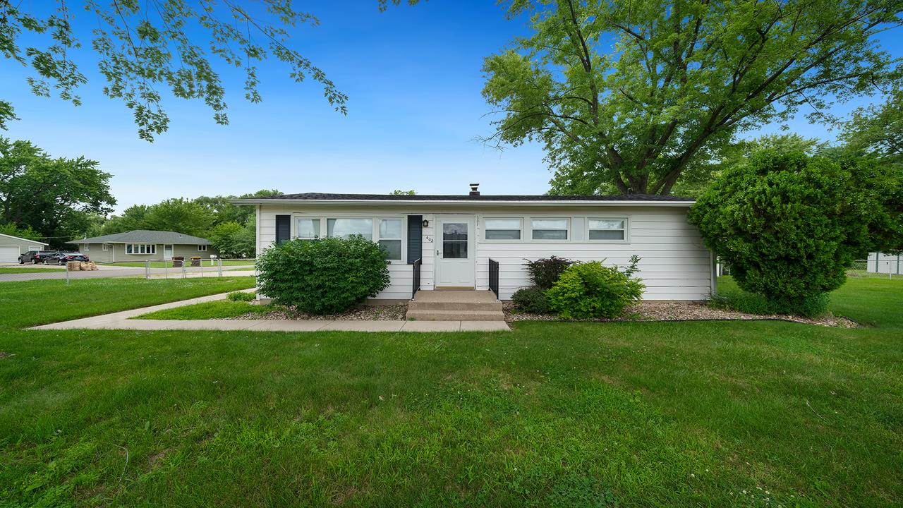 402 Langley Rd., Machesney Park, IL 61115