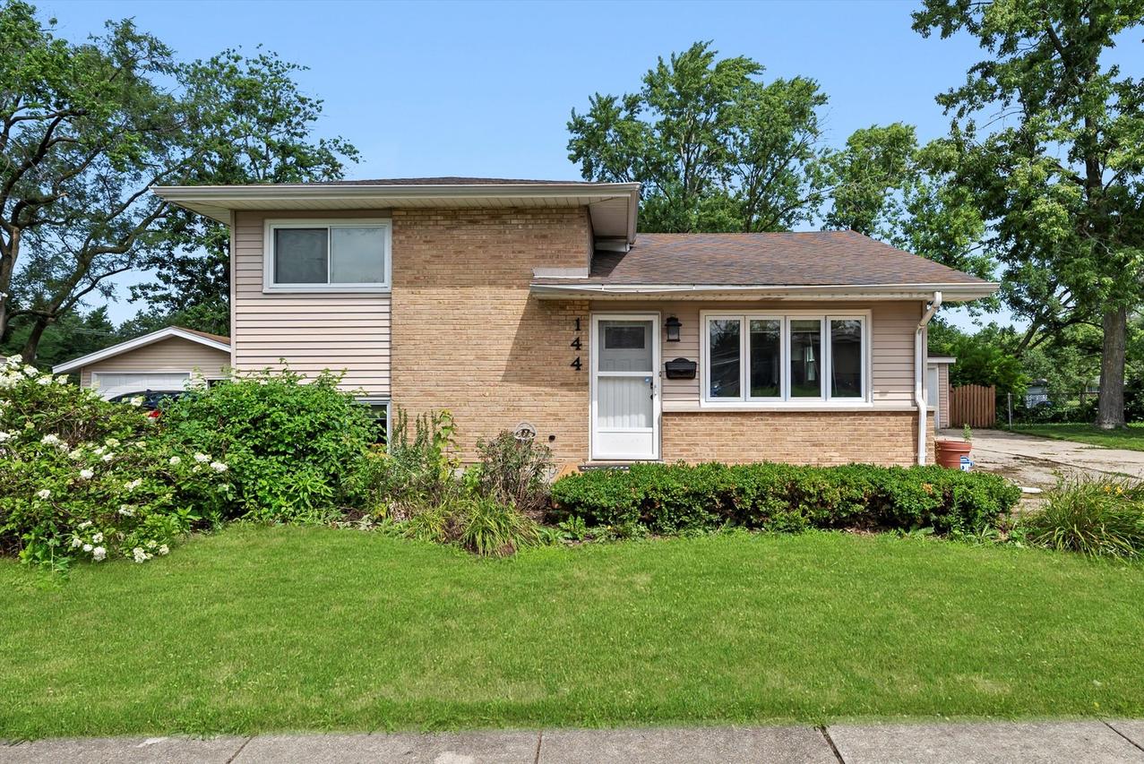 144 Westwood Dr., Park Forest, IL 60466