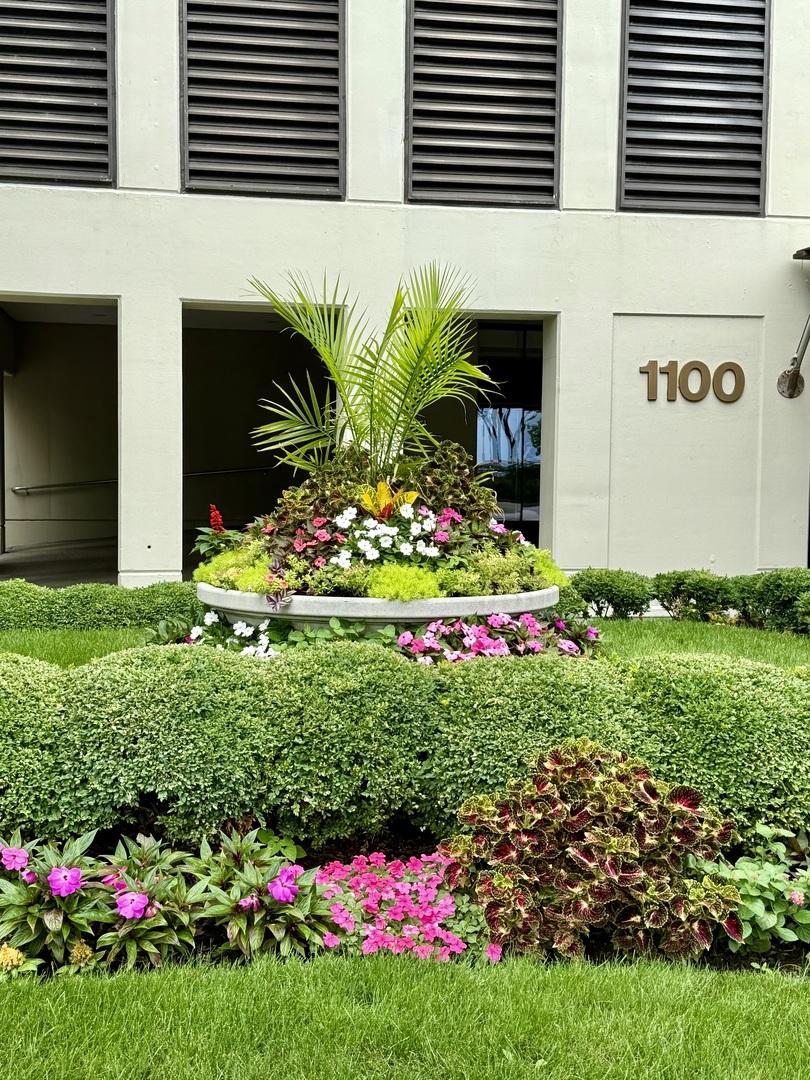 1100 N Lake Shore Dr. #19C, Chicago, IL 60611