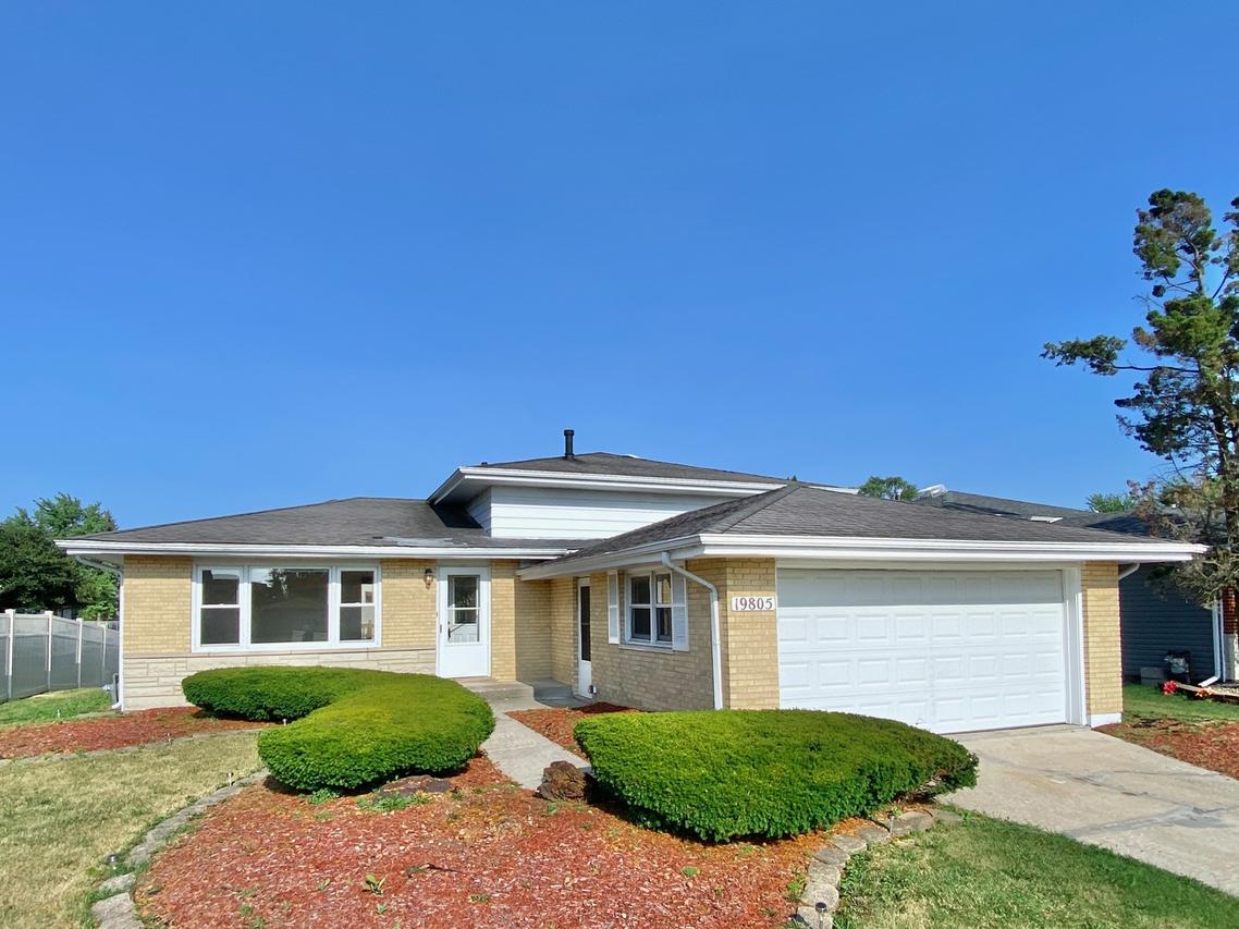 19805 Crescent Ave., Lynwood, IL 60411