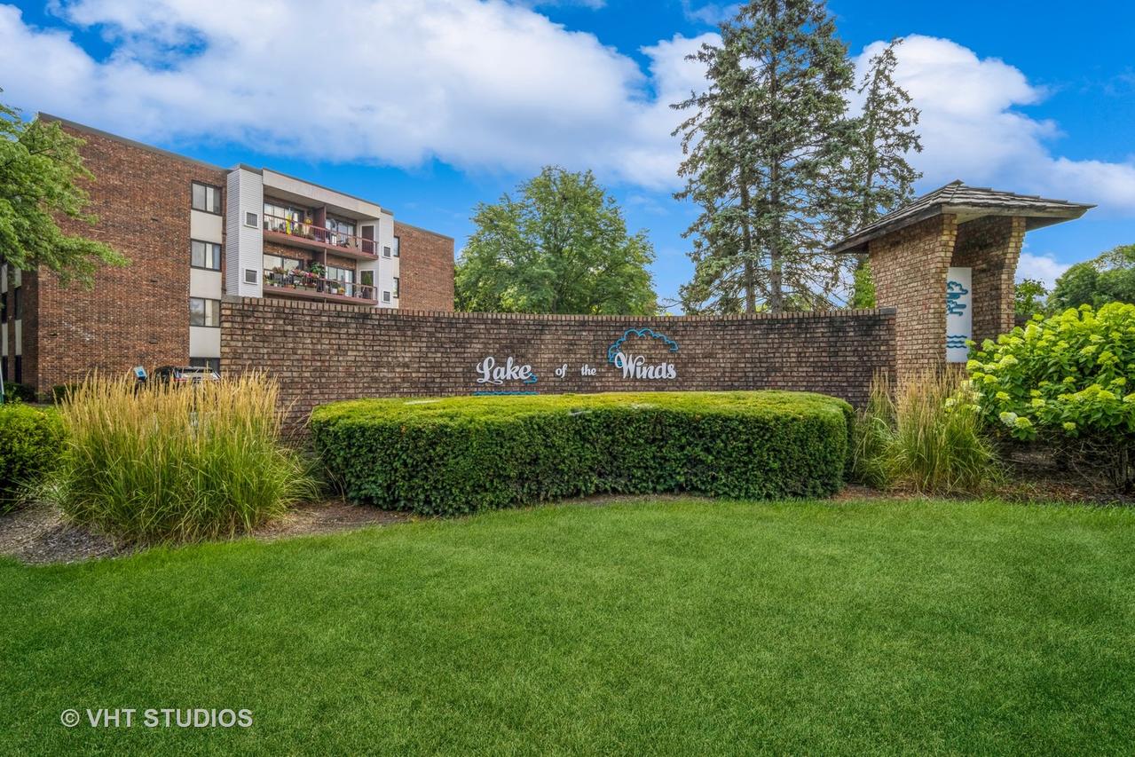 1500 Harbour Dr. #1D, Wheeling, IL 60090