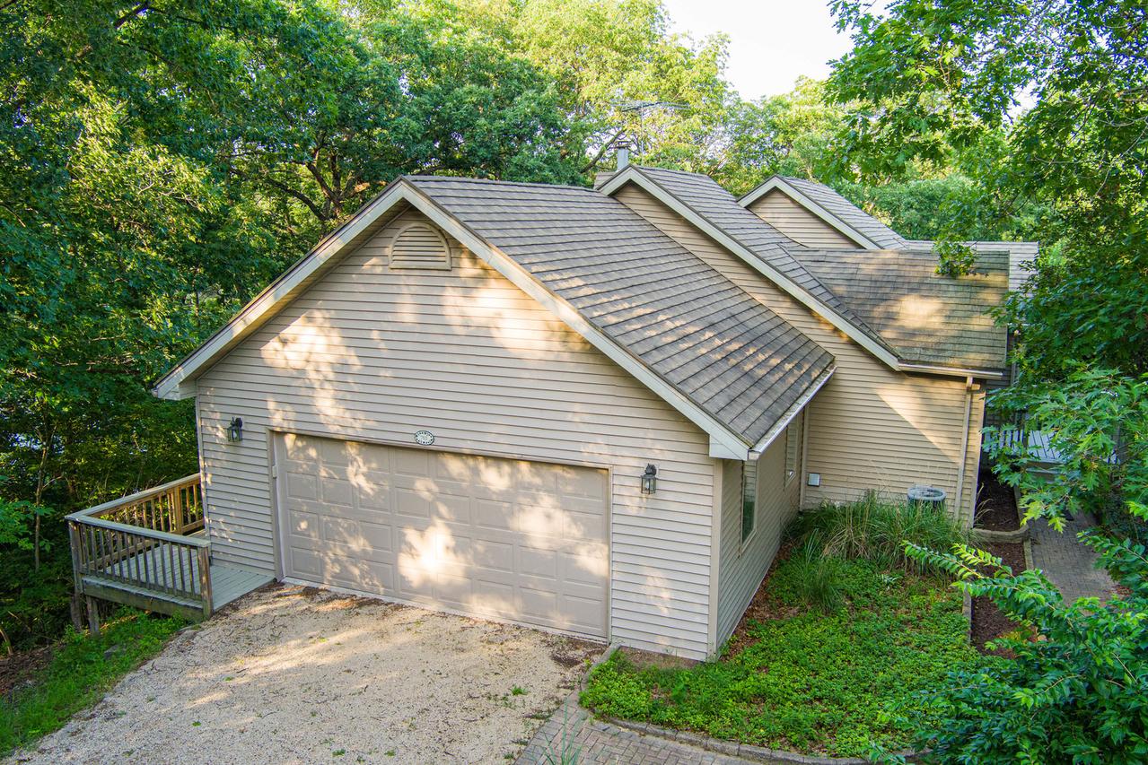 703 Rock Ct., Dixon, IL 61021