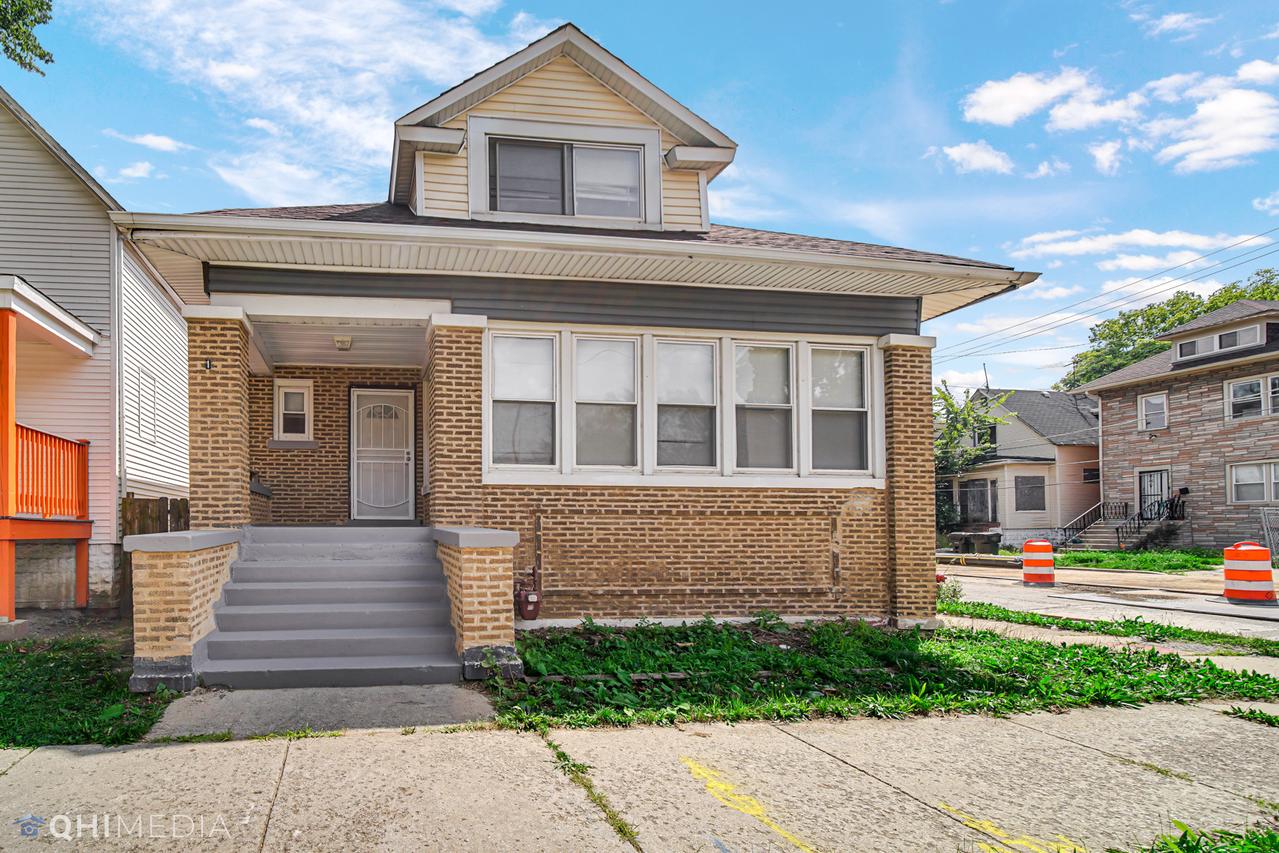 1 E 114th St., Chicago, IL 60628