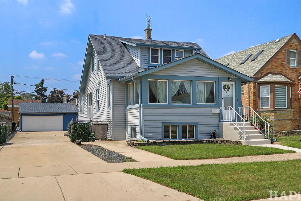 2446 Leyden Ave., River Grove, IL 60171