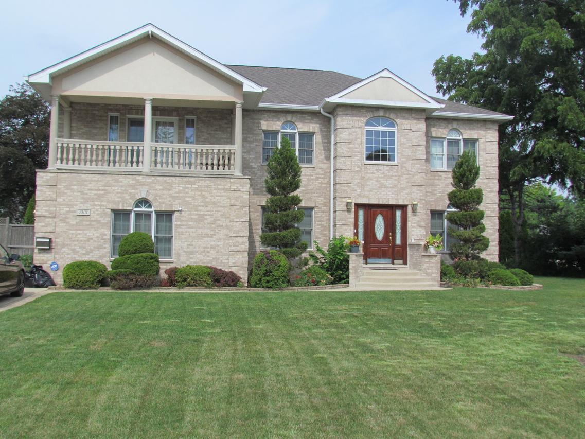 3101 Central Rd., Glenview, IL 60025