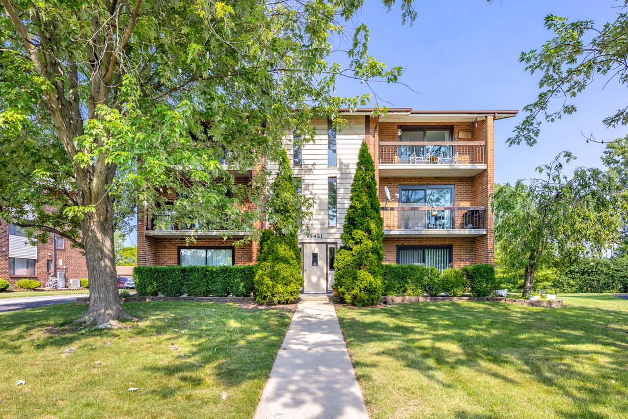15451 Treetop Dr. #3N, Orland Park, IL 60462