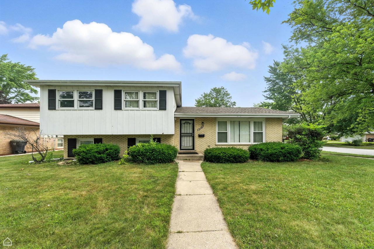 17107 Evans Dr., South Holland, IL 60473