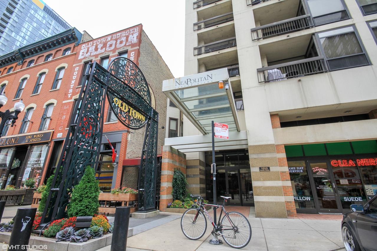 1212 N Wells St. #1405, Chicago, IL 60610