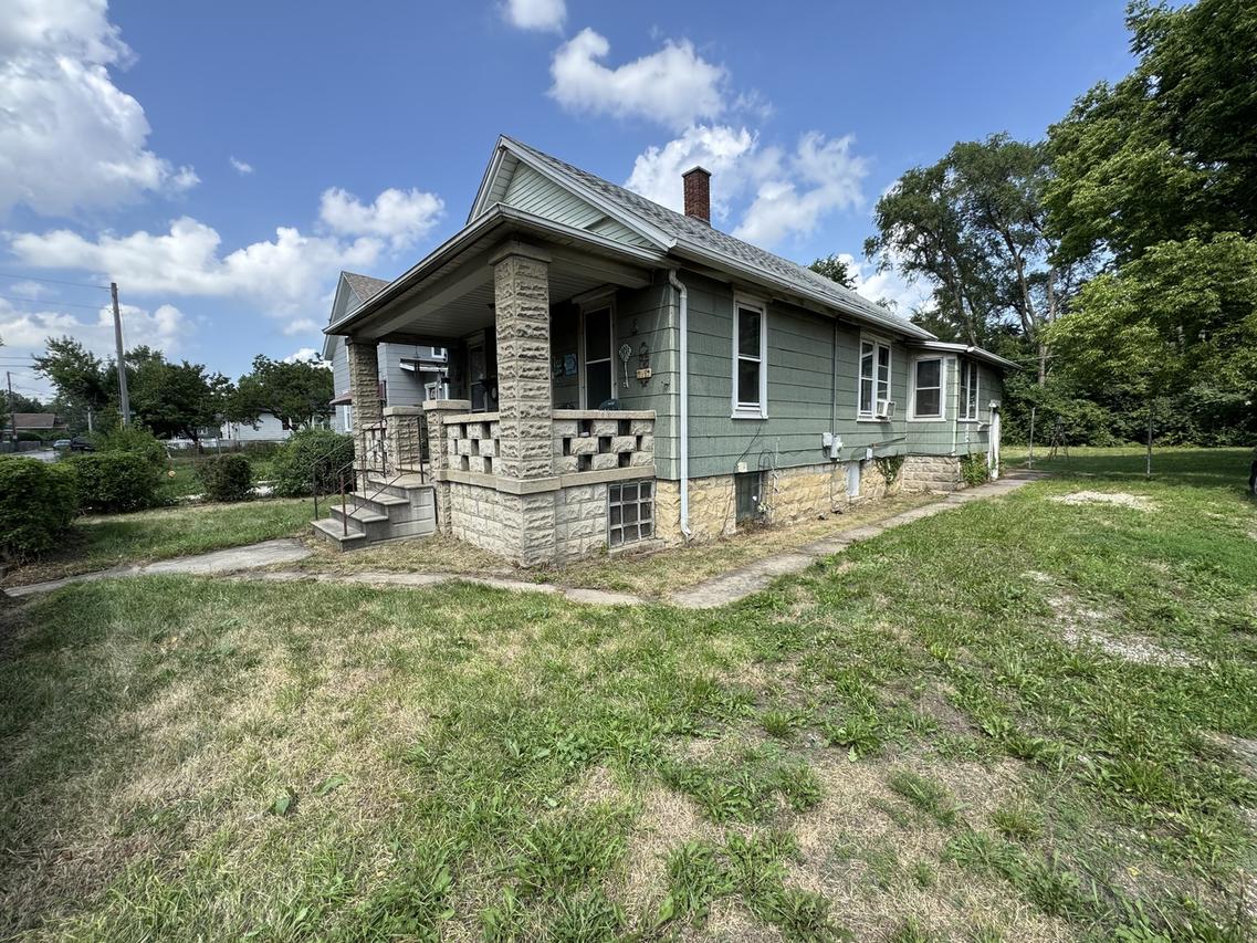 530 Water St., Joliet, IL 60436