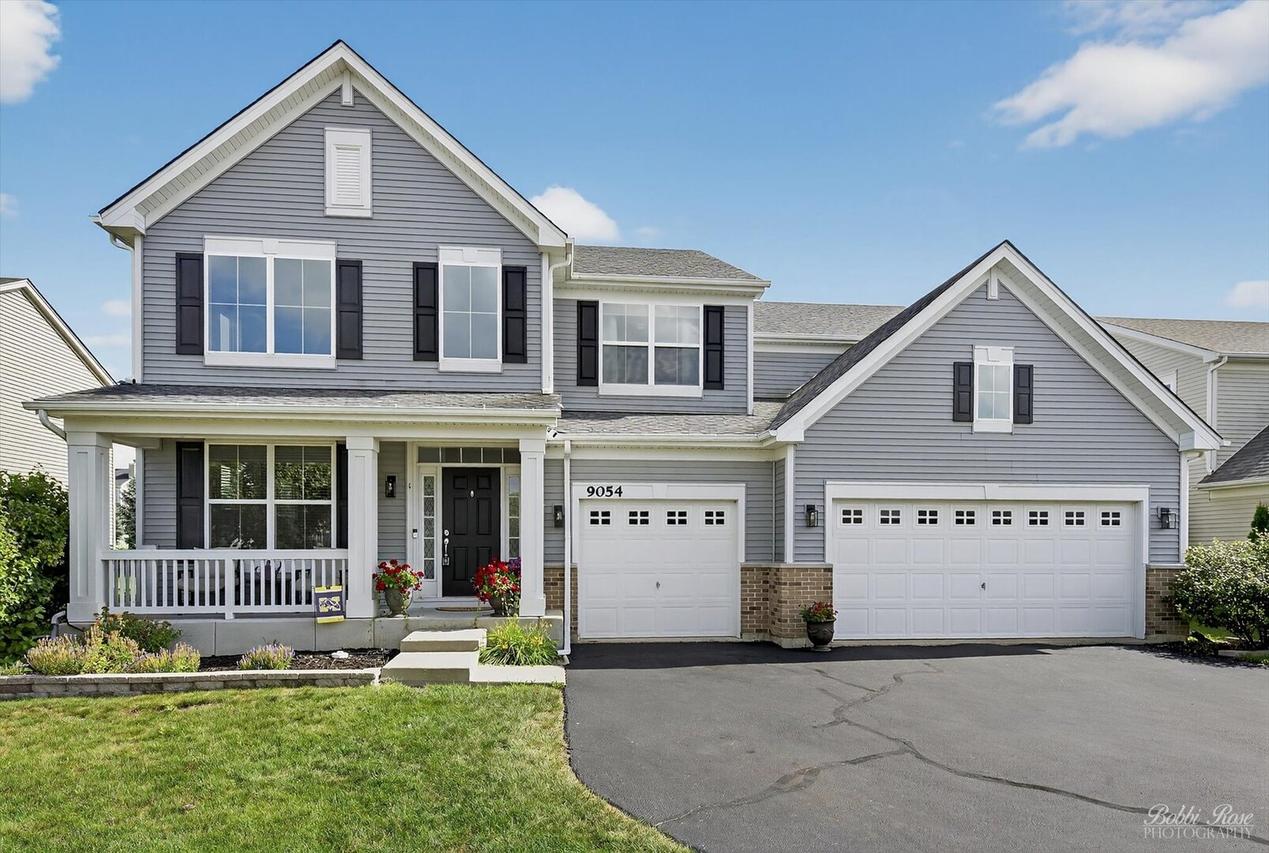 9054 Clinnin Ln., Huntley, IL 60142