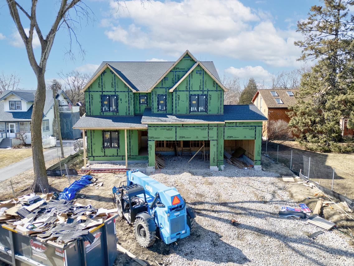 6136 Bentley Ave., Willowbrook, IL 60527