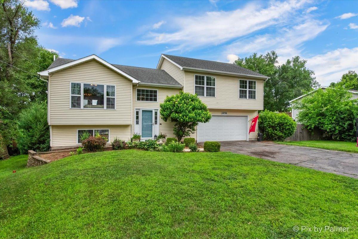 38796 N Kenmore Rd., Antioch, IL 60002