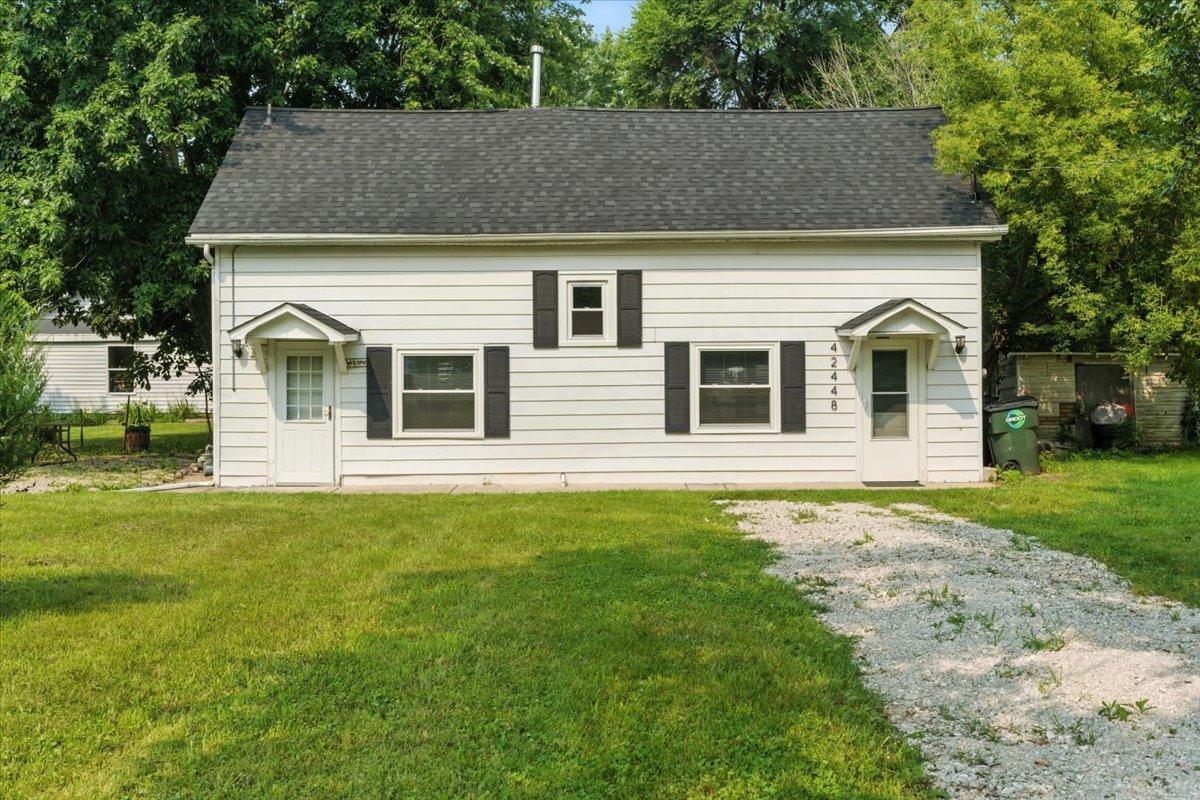 42448 N Lake Ave., Antioch, IL 60002