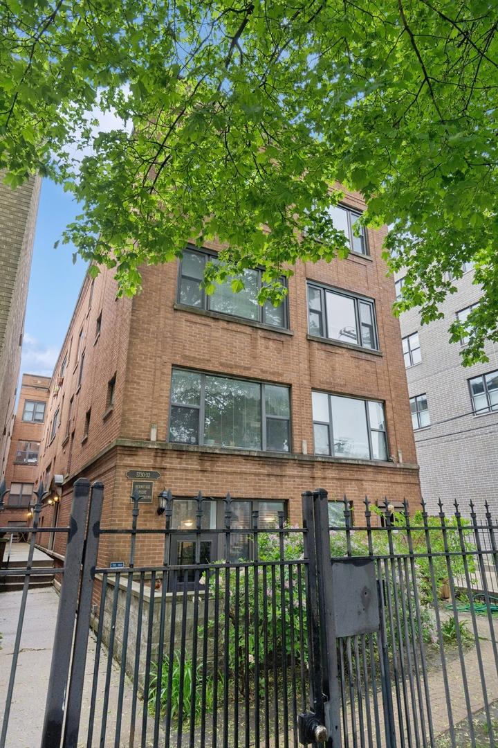 5730 N Hermitage Ave. #2, Chicago, IL 60660