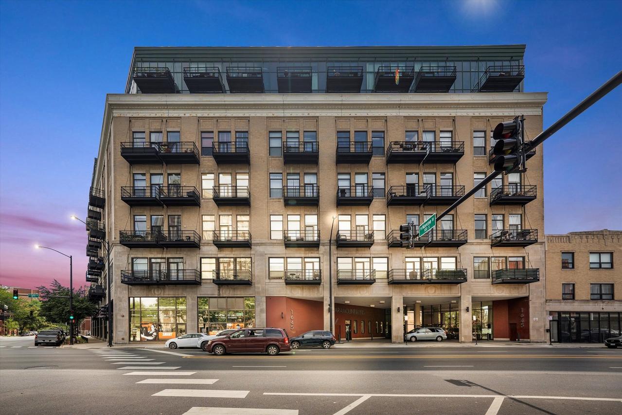 1645 W Ogden Ave. #435, Chicago, IL 60612