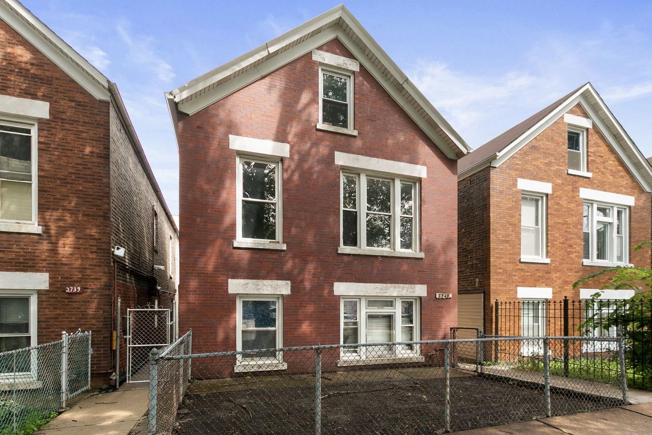 2743 S Sawyer Ave., Chicago, IL 60623