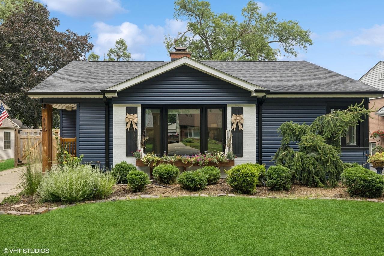213 S Owen St., Mount Prospect, IL 60056