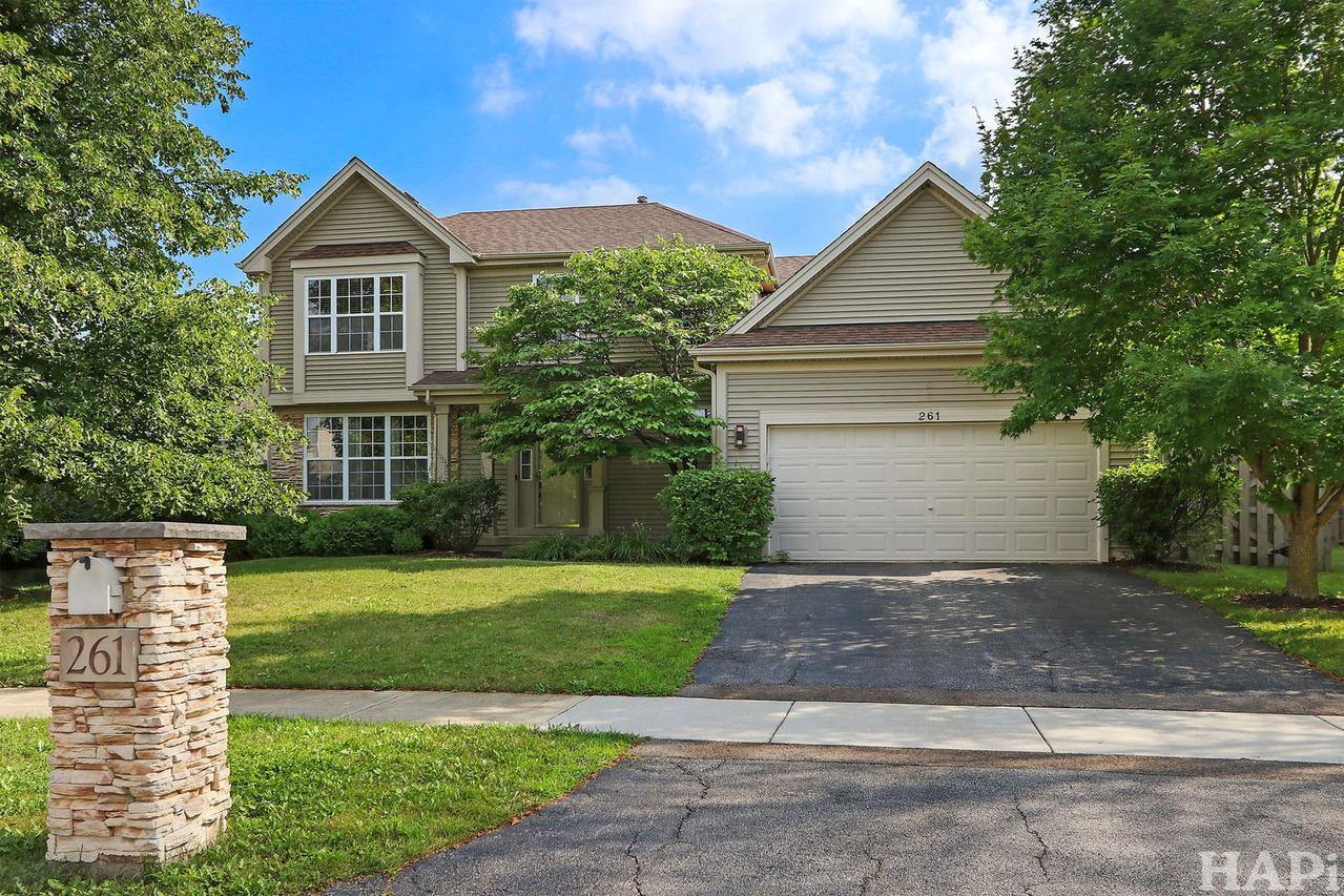 261 Hampton Rd., Sugar Grove, IL 60554