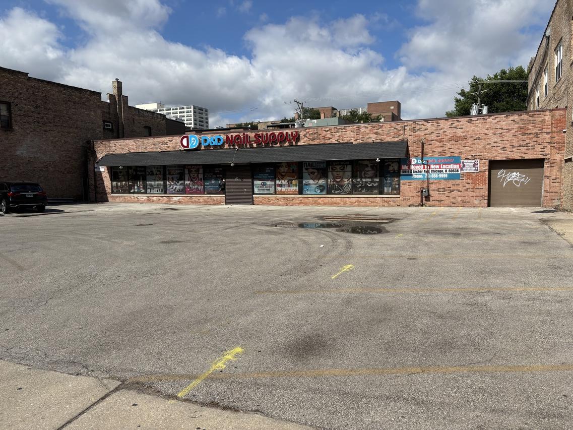 4932 N Sheridan Rd., Chicago, IL 60640