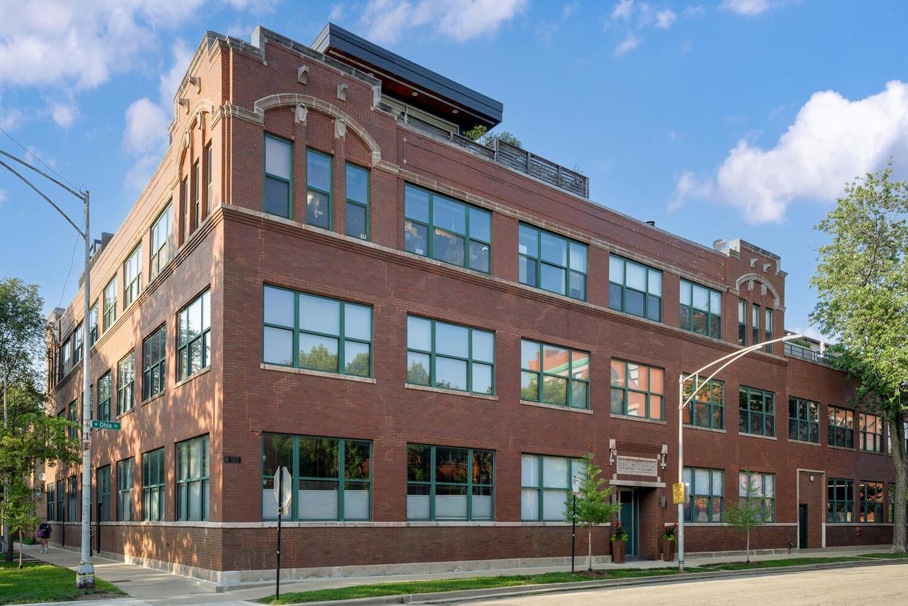2250 W Ohio St. #301, Chicago, IL 60612