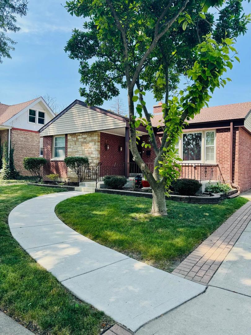 1540 Norfolk Ave., Westchester, IL 60154