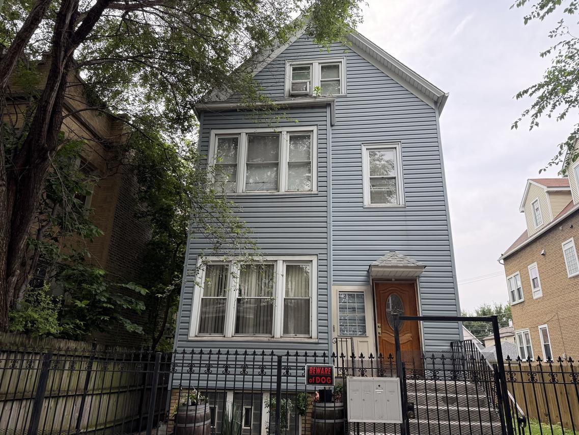 2826 N Rockwell St., Chicago, IL 60618